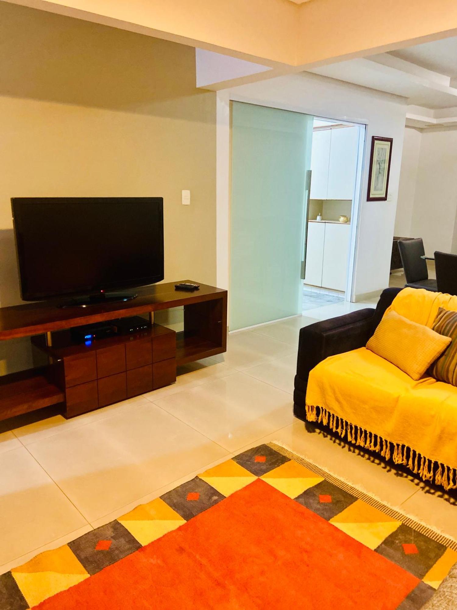 Otimo Apto Amplo, Claro E Arejado Proximo Expominas Apartment